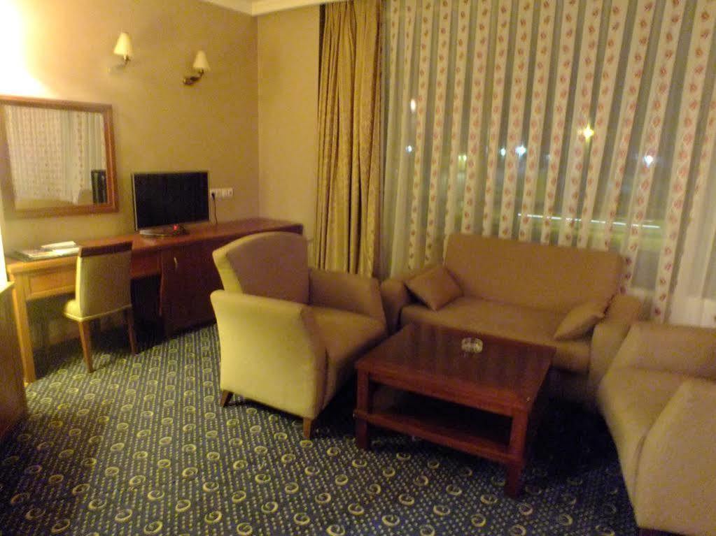 Kndf Marine Hotel اسطنبول المظهر الخارجي الصورة